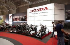 АВТОСАЛОН / MOTOR SHOW
